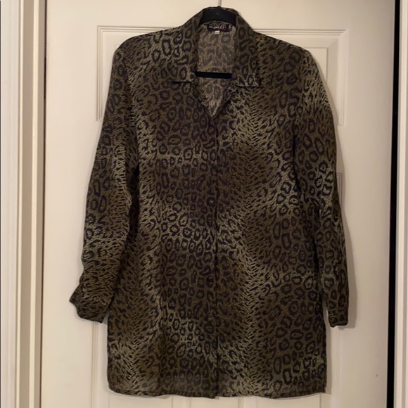 Des Anges Shear long black & green animal print button front blouse. EUC! - Picture 1 of 6